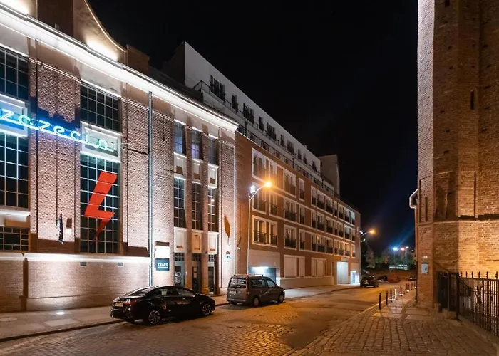 700 Bulwary Stare No 1